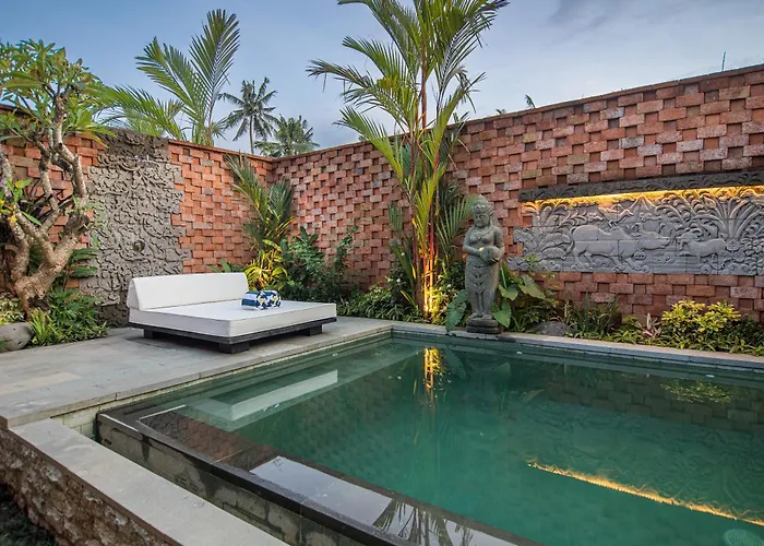 Vishaka Batu Kurung Villa