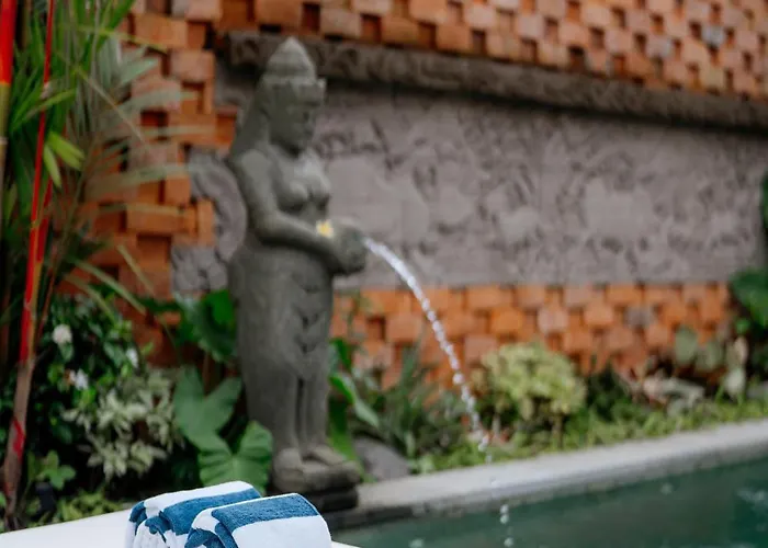 Villa Vishaka Batu Kurung