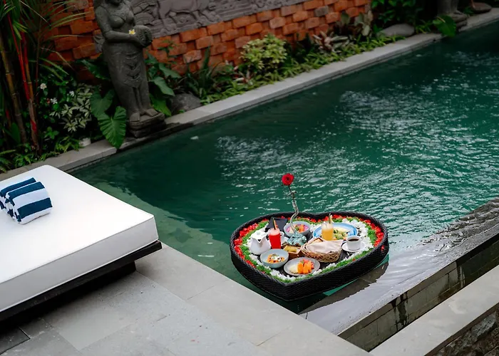 Vishaka Batu Kurung Villa
