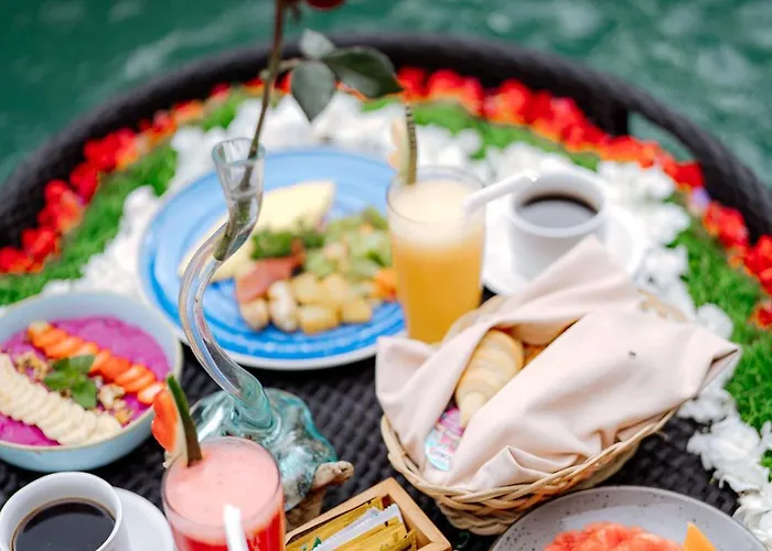 Vishaka Batu Kurung Villa Ubud