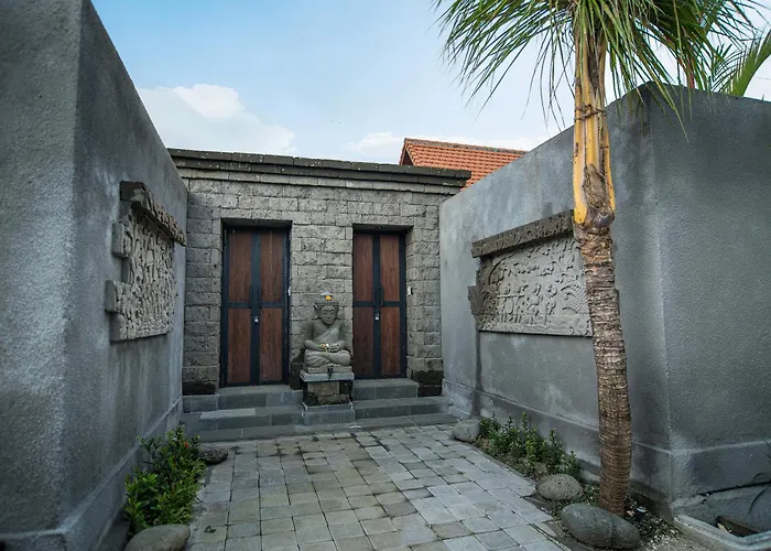 Villa Vishaka Batu Kurung